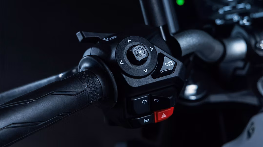 Yamaha MT-07 Y-AMT — foto 10